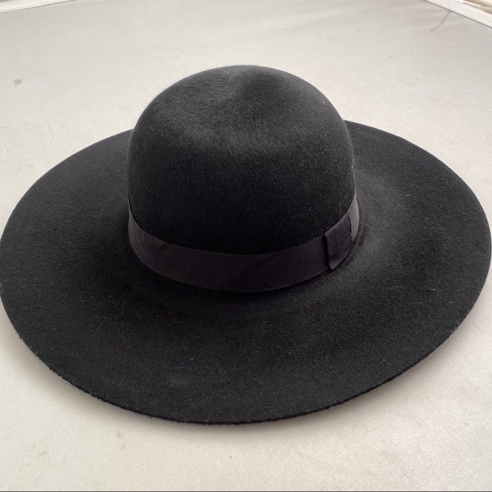 East River Craft women’s black floppy hat